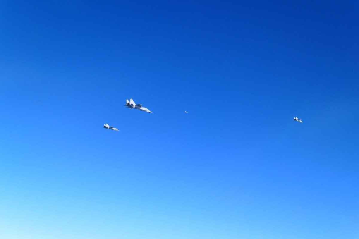 Венгерские истребители перехватили пять российских военных самолетов над Балтийским морем