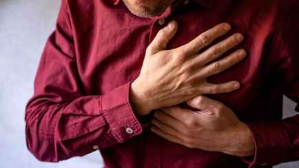 Кардиолог назвал 4 неочевидных признака, что нужно проверить сердце