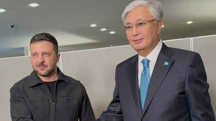 Токаев рассказал, будет ли посредником между Зеленским и Путиным