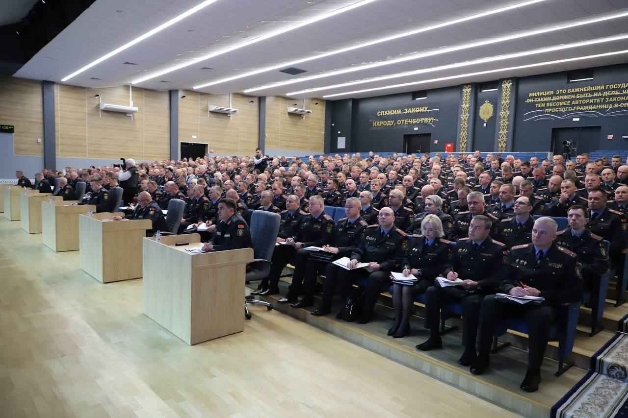 В МВД тестируют "новую модель взаимодействия" с белорусами в круглосуточном режиме