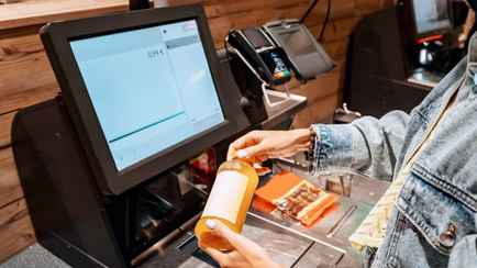 Совмин разрешил магазинам не проверять маркированные товары на кассах. Задним числом и не всем