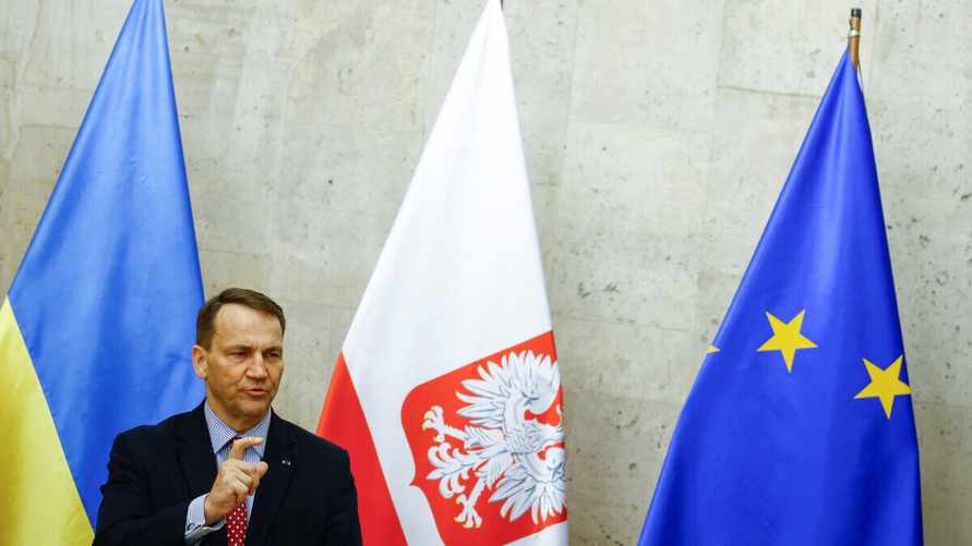 БПЛА, влетевшие в Польшу, были без взрывчатки. Сикорский назвал из "проверкой"