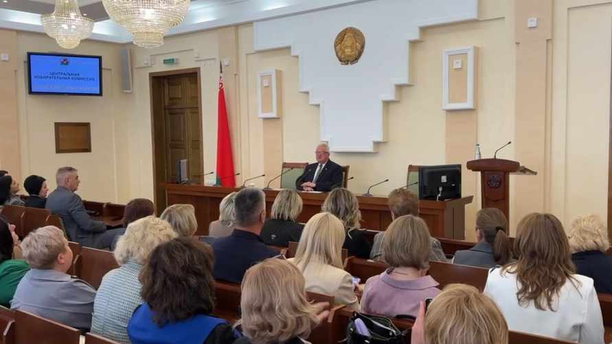 "Они все должны принимать" - Карпенко рассказал, как ЦИК Беларуси будет следовать идеологии на выборах