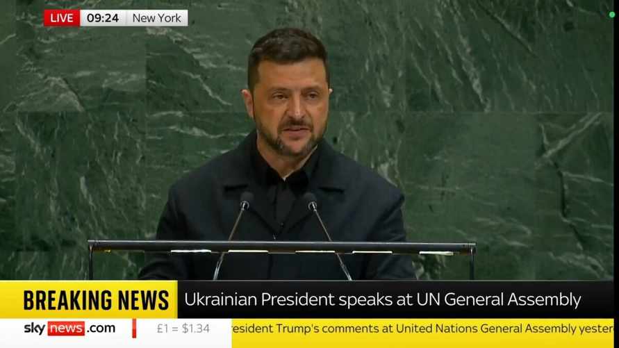 Зеленский призвал мир вооружаться