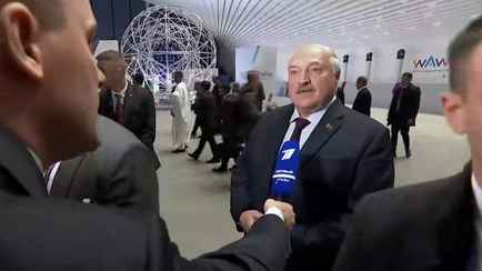 Лукашенко пообещал передать Путину «все весточки» от американцев