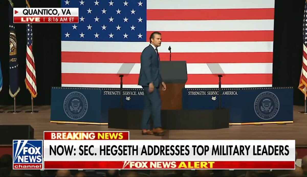 Глава Пентагона призвал генералов быть готовыми к войне