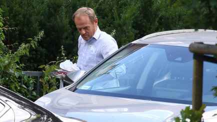 У премьера Польши Туска угнали машину