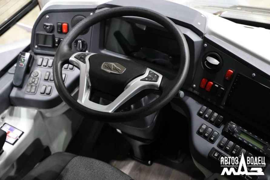 МАЗ пообещал показать в Минске автобус, который все ждали