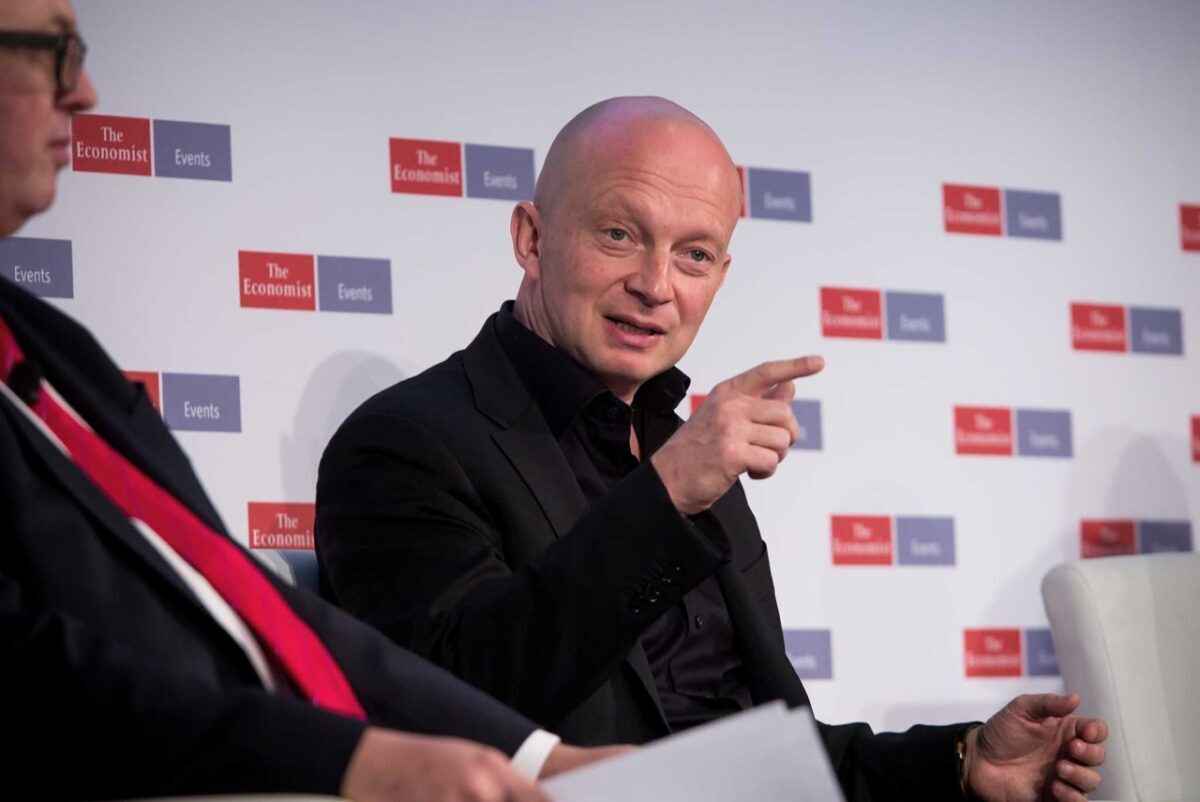 На фото - Игорь Тульчинский