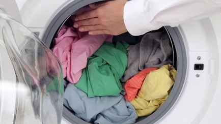 Штраф – до 420 рублей. Юрист посоветовал белорусам вызвать санстанцию, прежде чем стирать по ночам