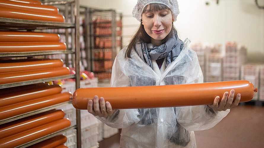 Белорусы стали есть больше российской колбасы