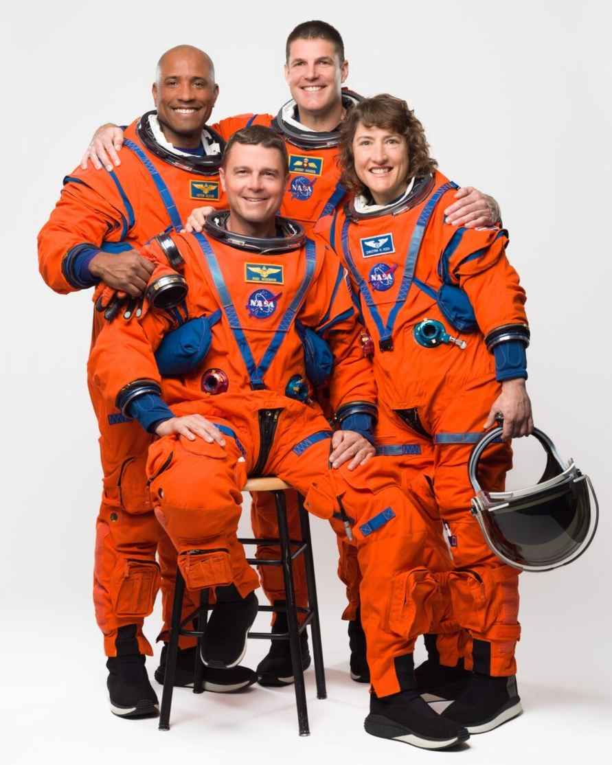 NASA назвала даты возвращения человечества на орбиту Луны