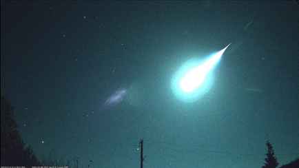 Минский планетарий показал видео ярчайшего огненного шара над Солигорском. Что это было?