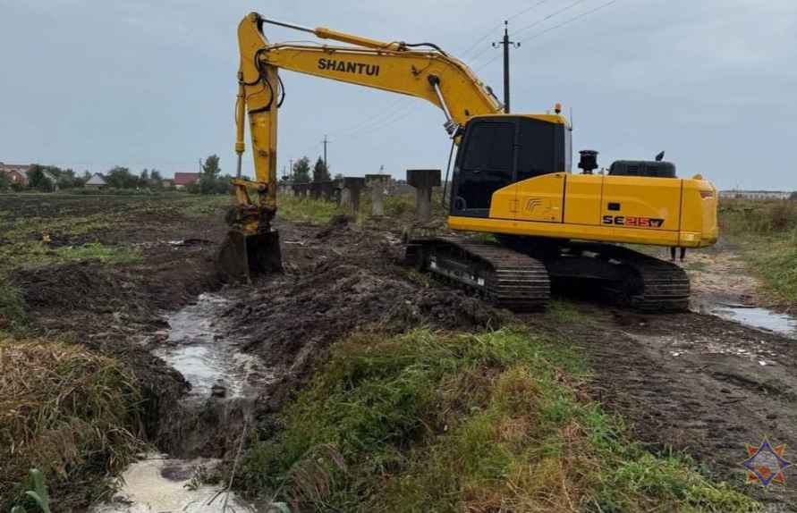 Под Столином прорвало трубопровод – тысячи домов остались без воды