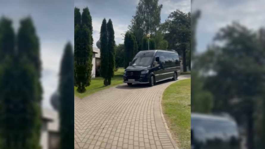 "Боги маркетинга" - Реклама похоронного агенства в белорусской провинции покорила соцсети