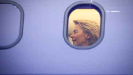 ЕС обвинил Россию в GPS-«атаке» на самолёт главы Еврокомиссии фон дер Ляйен