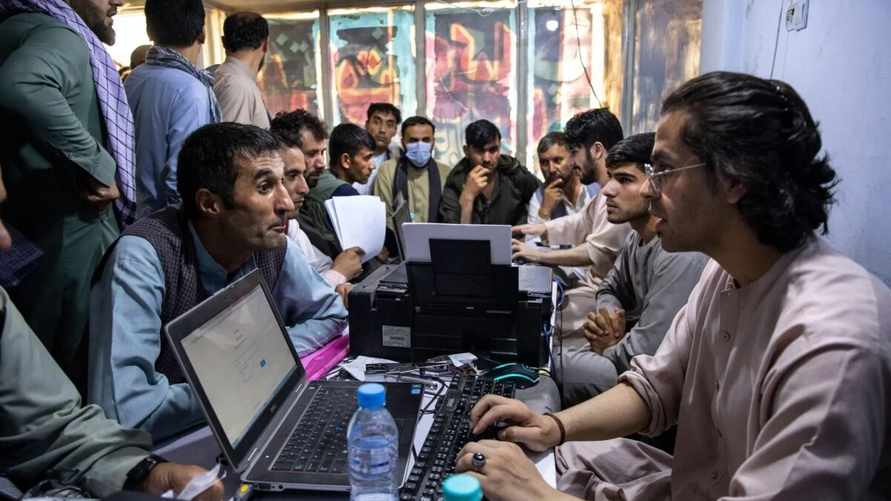 Талибан полностью отключил интернет в Афганистане