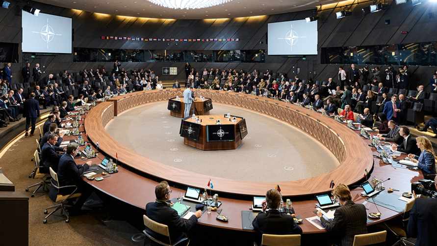 НАТО официально предупредило Россию после инцидента с тремя истребителями в Эстонии