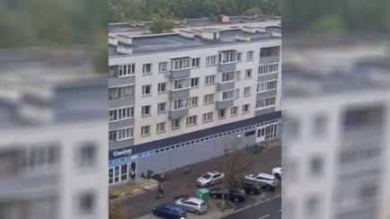 Появилось видео погони за электросамокатчиком в Минске по тротуару. Что сказали в ГАИ?