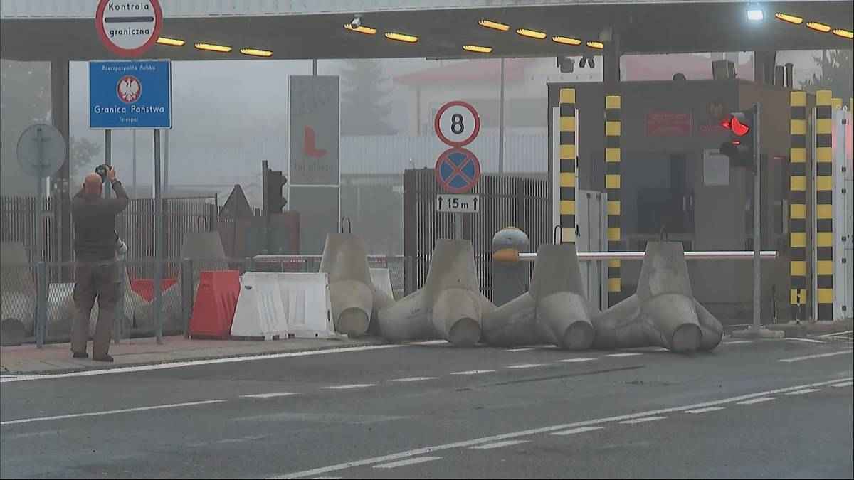 Перекрыли въезд щитами. Как выглядит погранпереход Брест — Тересполь после закрытия границы?