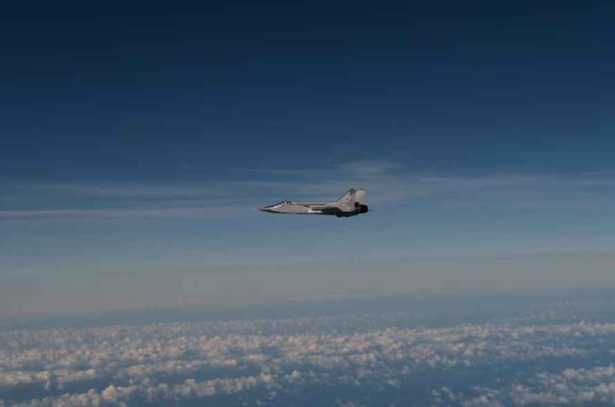 Фотография, опубликованная шведскими вооружёнными силами, на которой, по их словам, запечатлён российский истребитель МиГ-31, предположительно участвовавший в нарушении воздушного пространства Эстонии. 