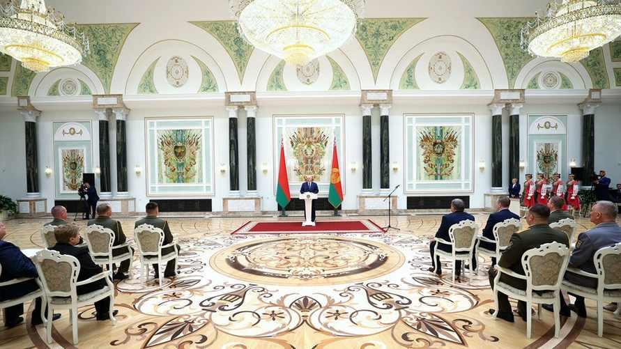 Лукашенко приказал военным «разгадать какие-то замыслы» поляков