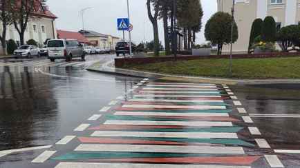 В Минтрансе объяснили причины нанесения необычной разметки под Минском