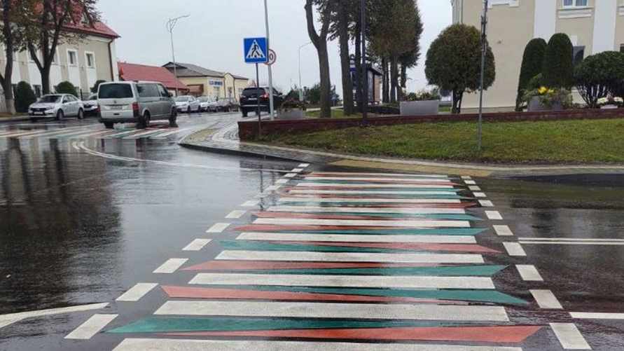 В Минтрансе объяснили причины нанесения необычной разметки под Минском