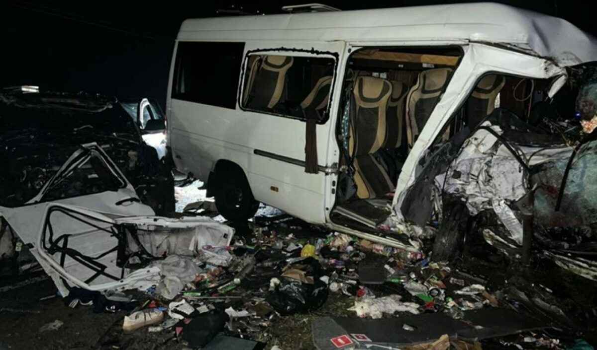 Следственный комитет назвал причины ДТП с маршруткой, где погибли 6 человек