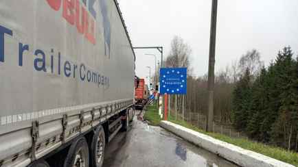 Не больше 200 литров? Минфин Литвы предложил ограничить ввоз топлива в фурах через границу с Беларусью