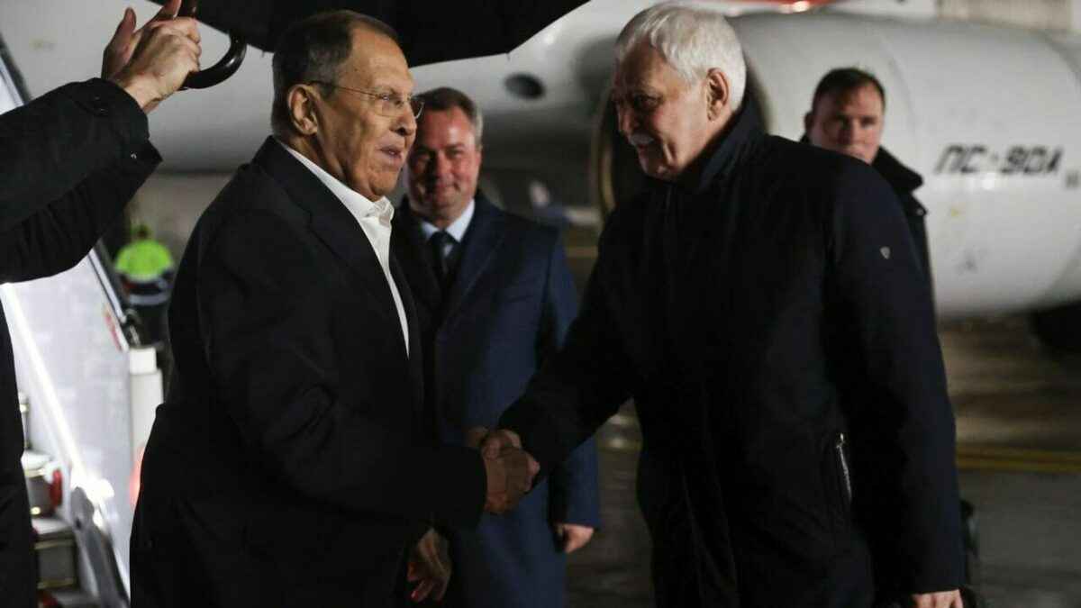 Лавров назвал «лукавой историей» снятие санкций США с «Белавиа»