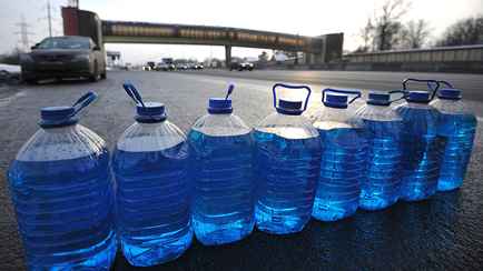 В России массово отравились суррогатным алкоголем и погибли 41 человек