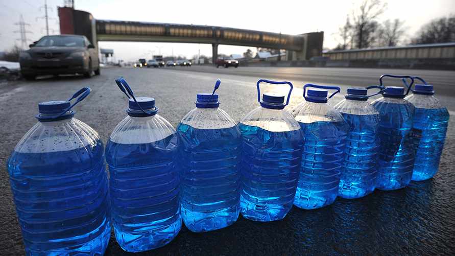 В России массово отравились суррогатным алкоголем и погибли 41 человек