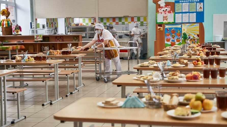 Лукашенко предложил кормить белорусских школьников новым продуктом - "А почему нет?"