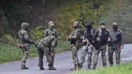 Эстония пока не открыла границу из-за «российского вооруженного подразделения»