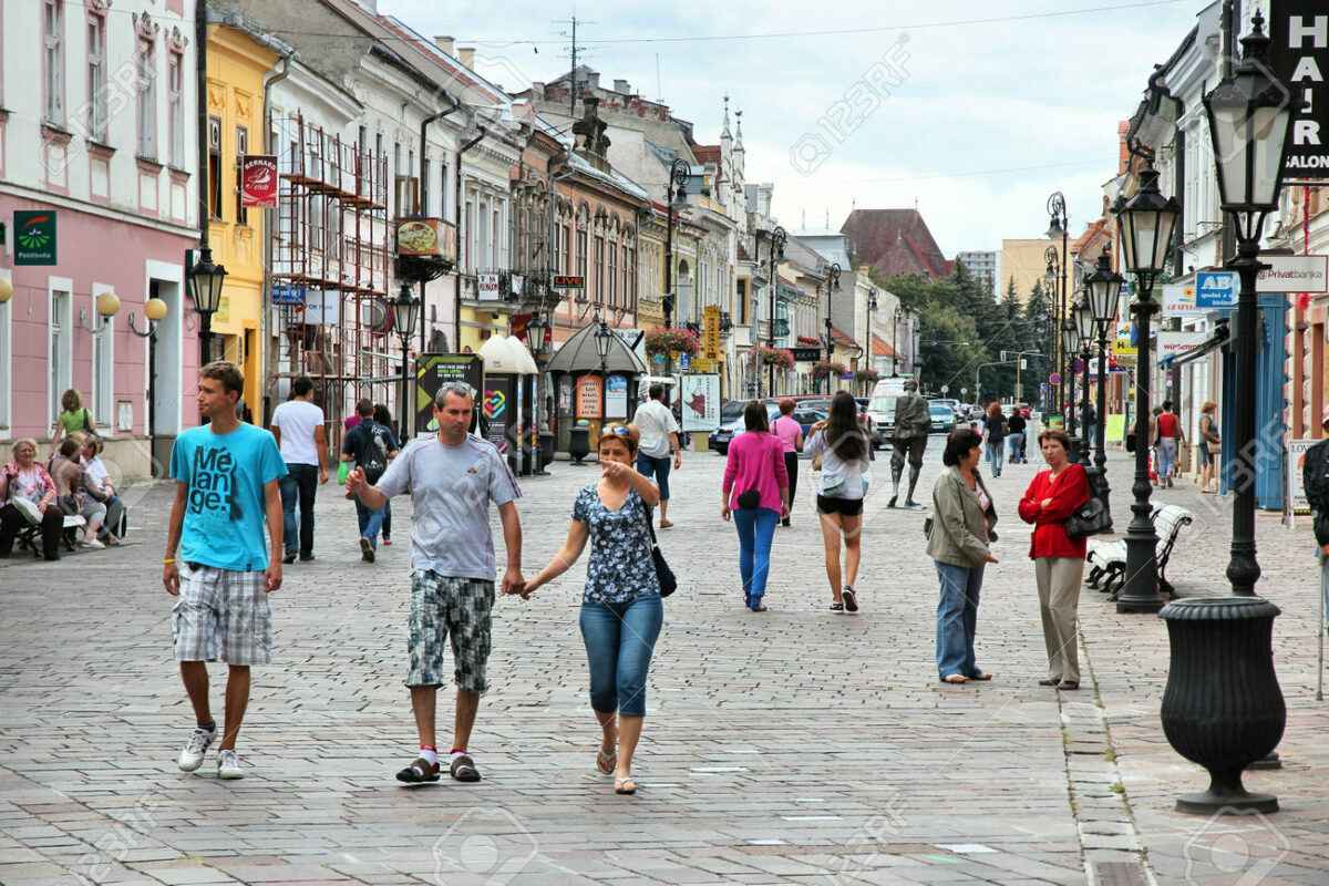 В Словакии ввели лимит скорости для... пешеходов