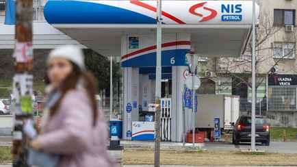 США ввели санкции против нефтяного гиганта в Сербии. Полностью оставят страну без бензина?