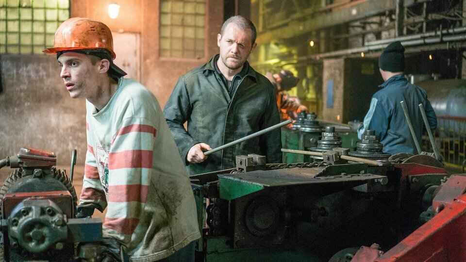 Близка ли российская экономика к "обвалу"? Экономисты назвали наиболее пострадавшие сферы