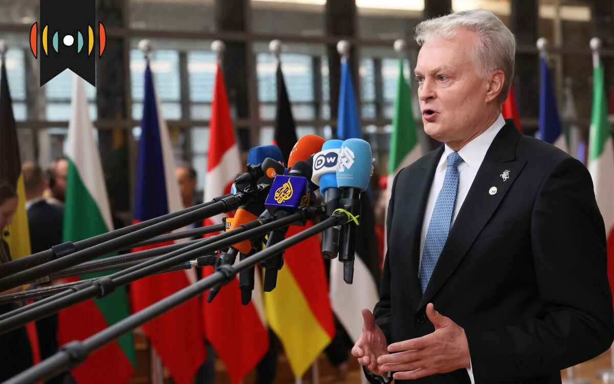 Науседа назвал воздушные шары «гибридной атакой» Минска и пообещал их сбивать