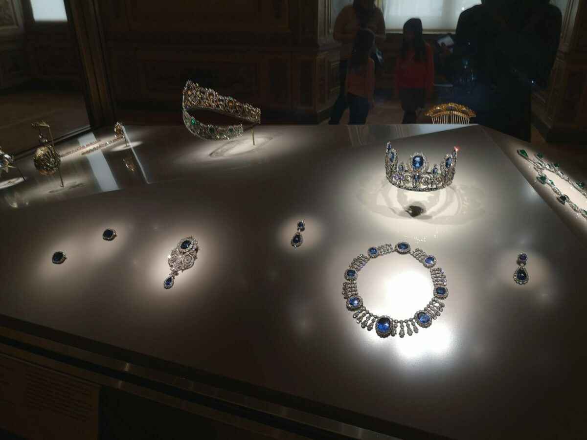 Хитроумное и зрелищное ограбление Лувра удивило весь мир