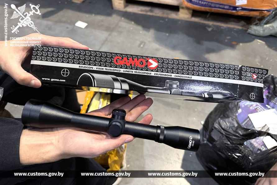 Таможня показала белорусам за какие товары из России можно лишиться 250 000 рублей