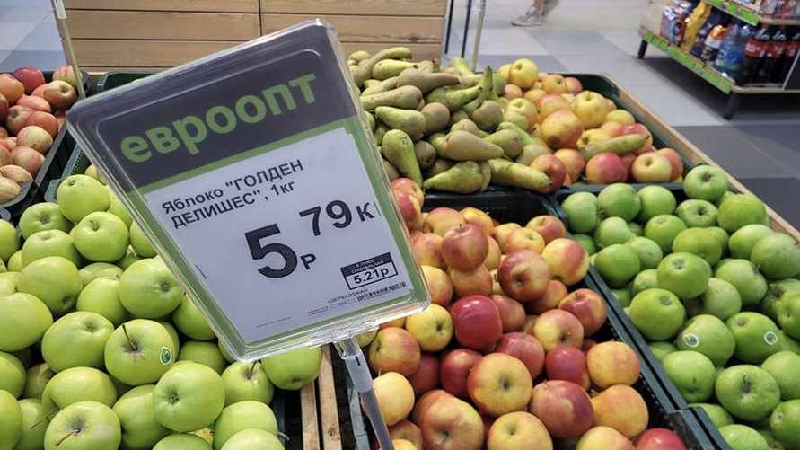 Импортные или белорусские? В Минсельхозпроде рассказали, какие яблоки будут в магазинах зимой