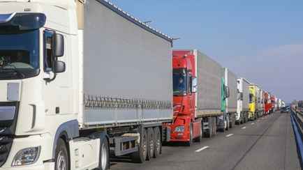 Польские перевозчики призвали Варшаву разобраться с очередями на границе Беларуси