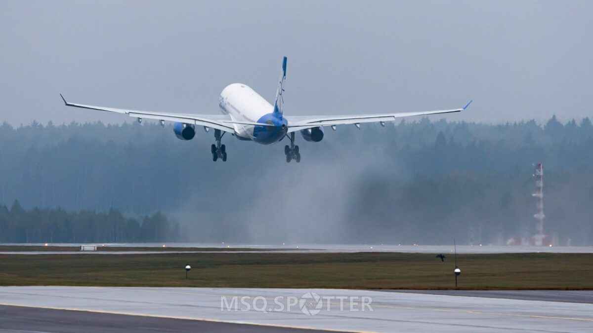 Минтранс показал полет второго дальнемагистрального Airbus A330-200, приобретенного «Белавиа»