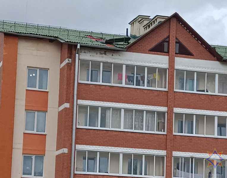 Шквалистый ветер снёс телятник на Могилёвщине и оставил без света десятки деревень Витебщины