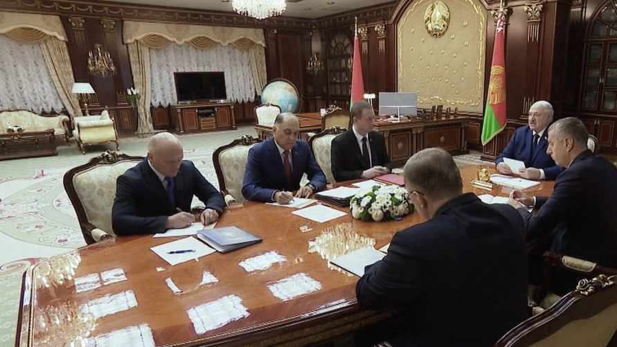 Лукашенко призвал США заключить "большую сделку" с Беларусью