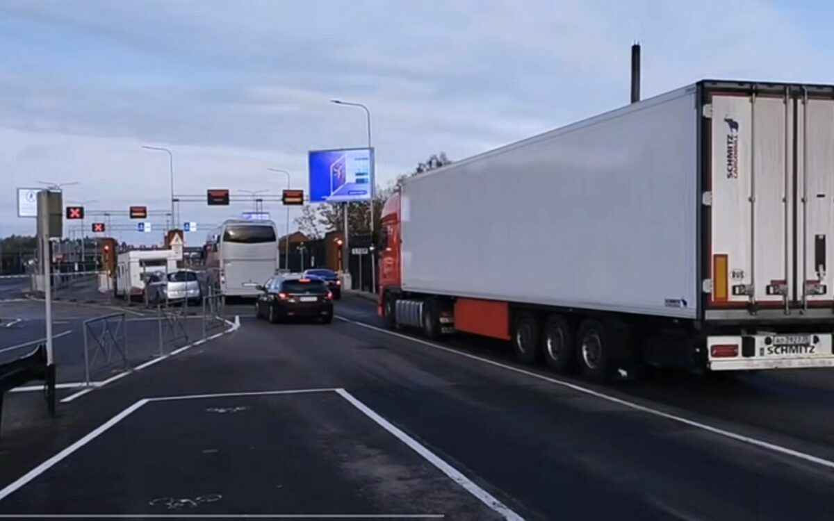 Очереди на границе с Польшей уходят в историю? Статистика ГПК Беларуси показала позитивную тенденцию