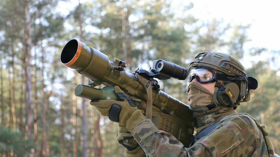 Польша побила рекорд по экспорту вооружений. Что продала на миллиарды евро?