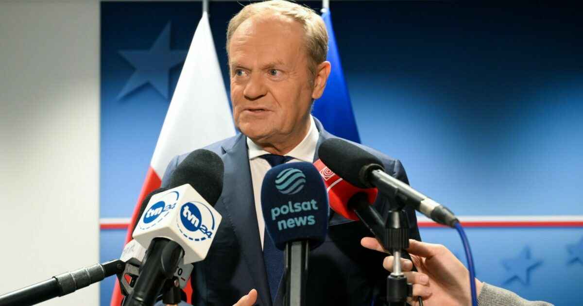 Туск объявил о скором открытии двух пунктов пропуска на границе с Беларусью. Есть условие