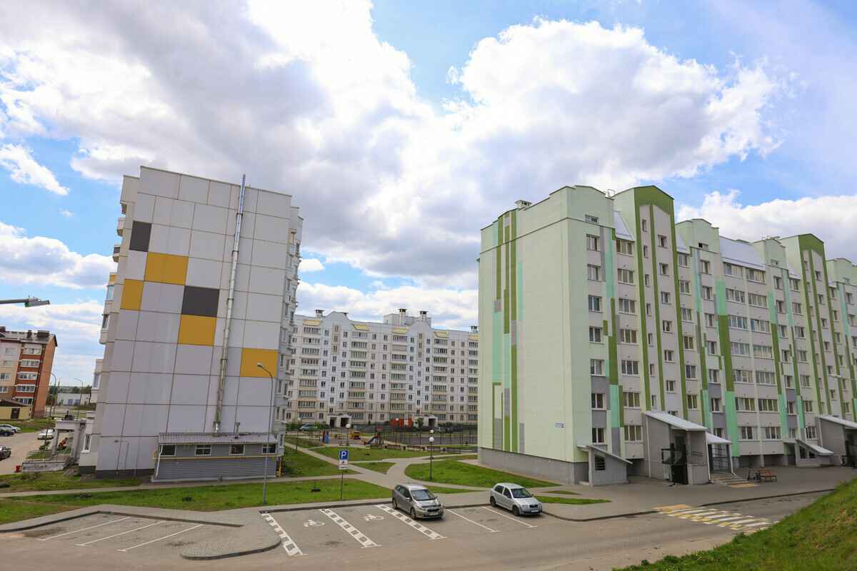 Белорусы назвали КГК "главные проблемы" городов-спутников